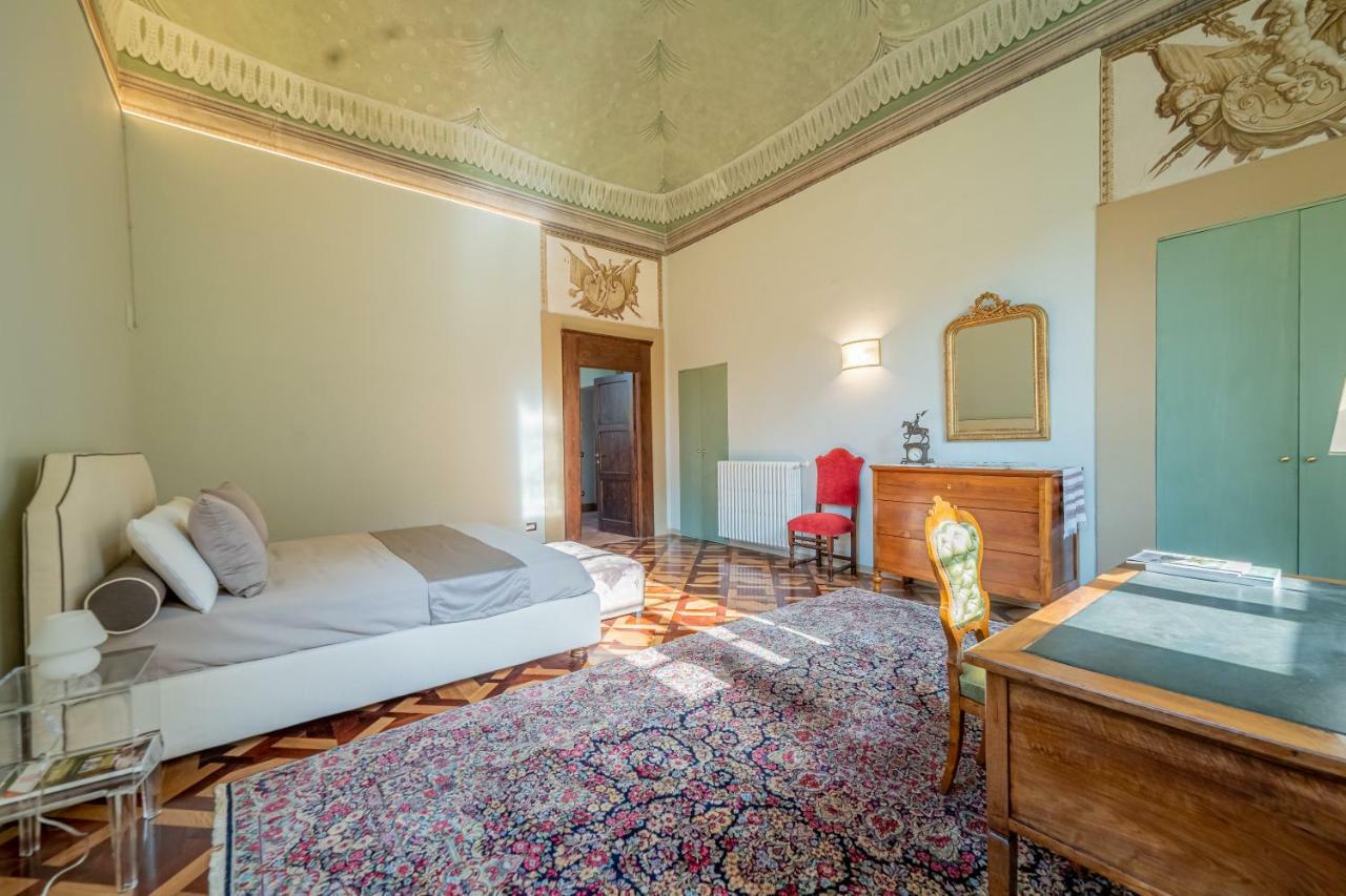 Historical Renaissance Palace Montepulciano Bagian luar foto