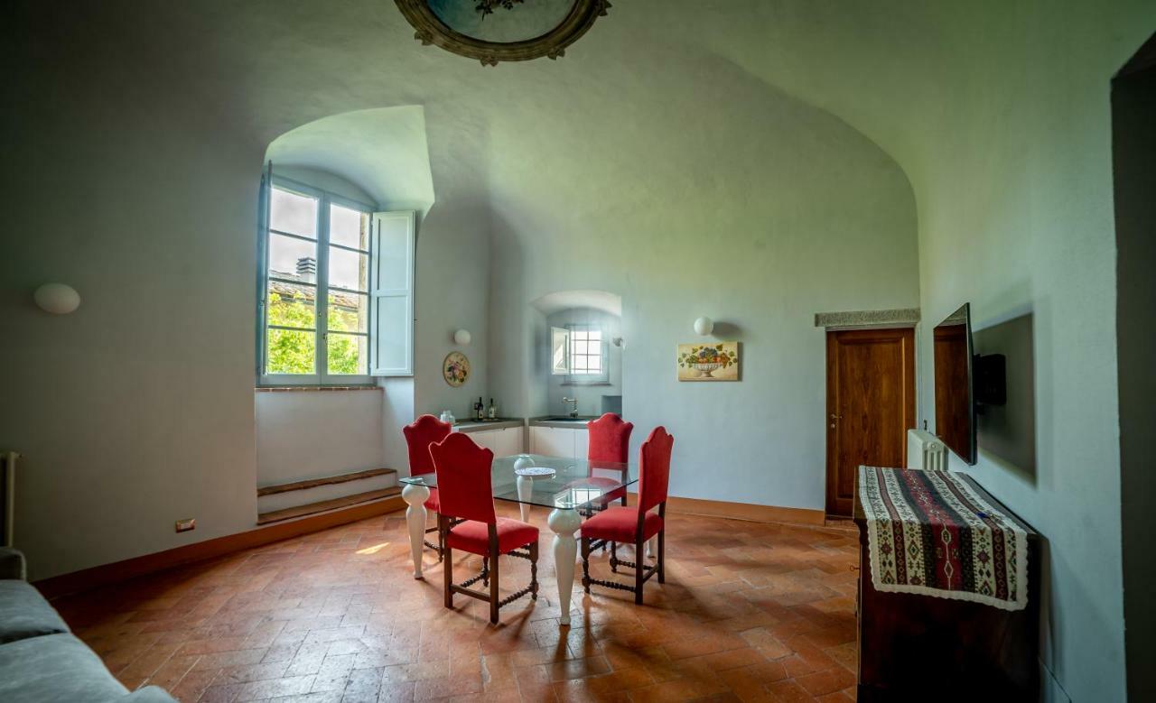 Historical Renaissance Palace Montepulciano Bagian luar foto