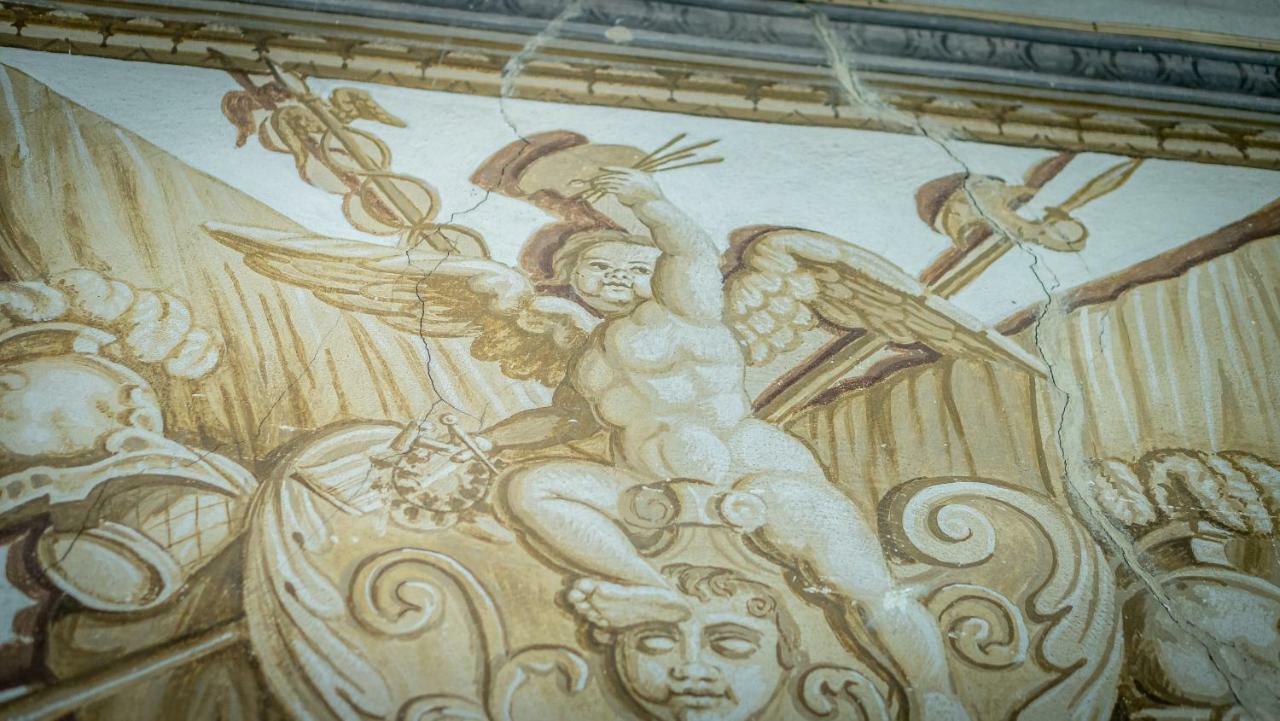 Historical Renaissance Palace Montepulciano Bagian luar foto